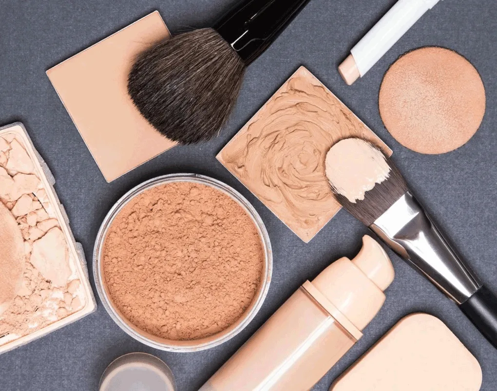 Makeup brushes and face powders